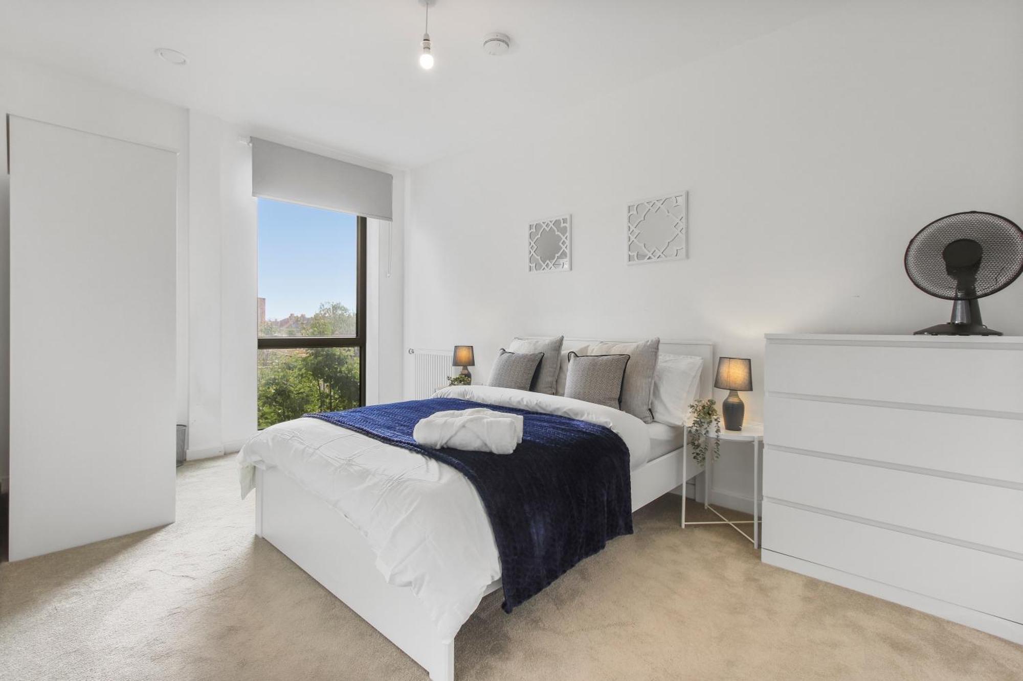 Centrally Located - Modern - 2Bed - 2Bath Apartment Лондон Экстерьер фото