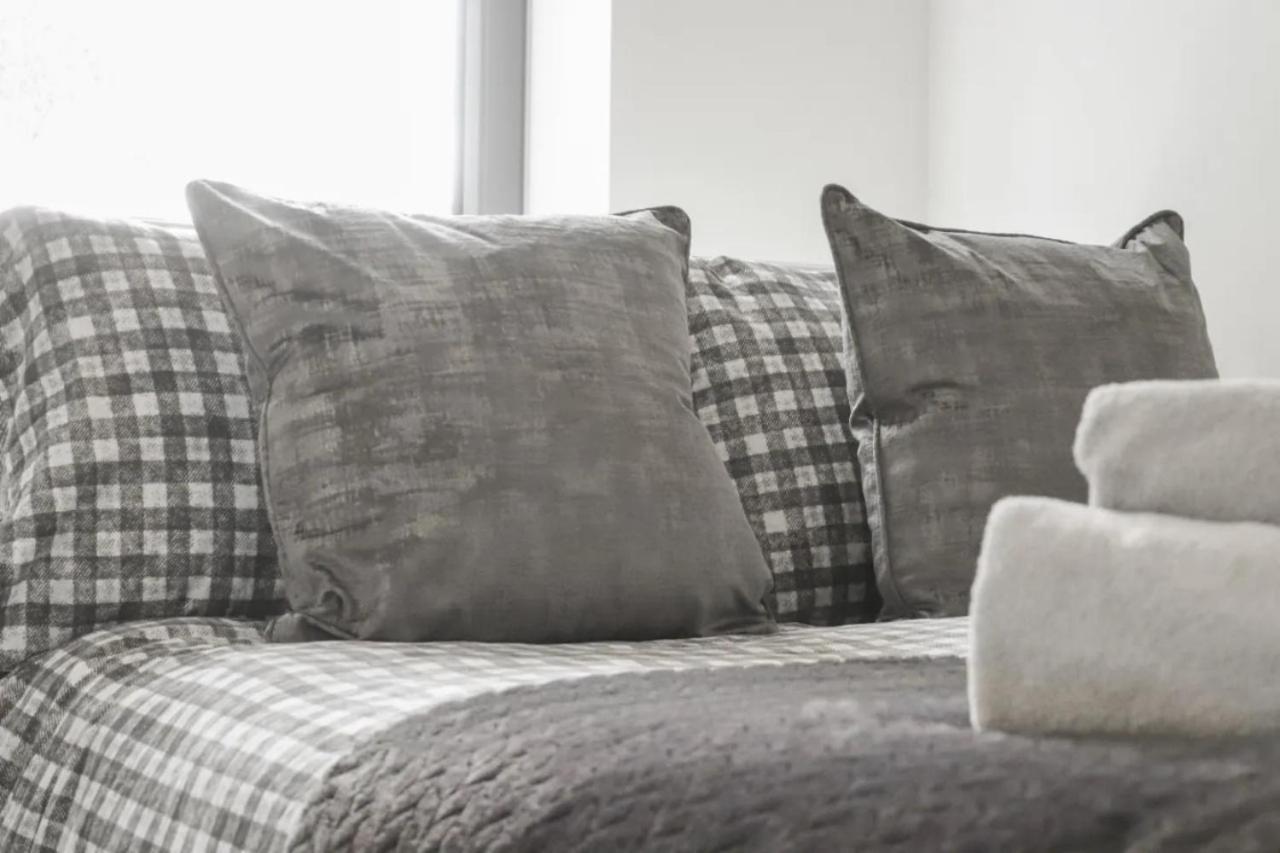 Centrally Located - Modern - 2Bed - 2Bath Apartment Лондон Экстерьер фото
