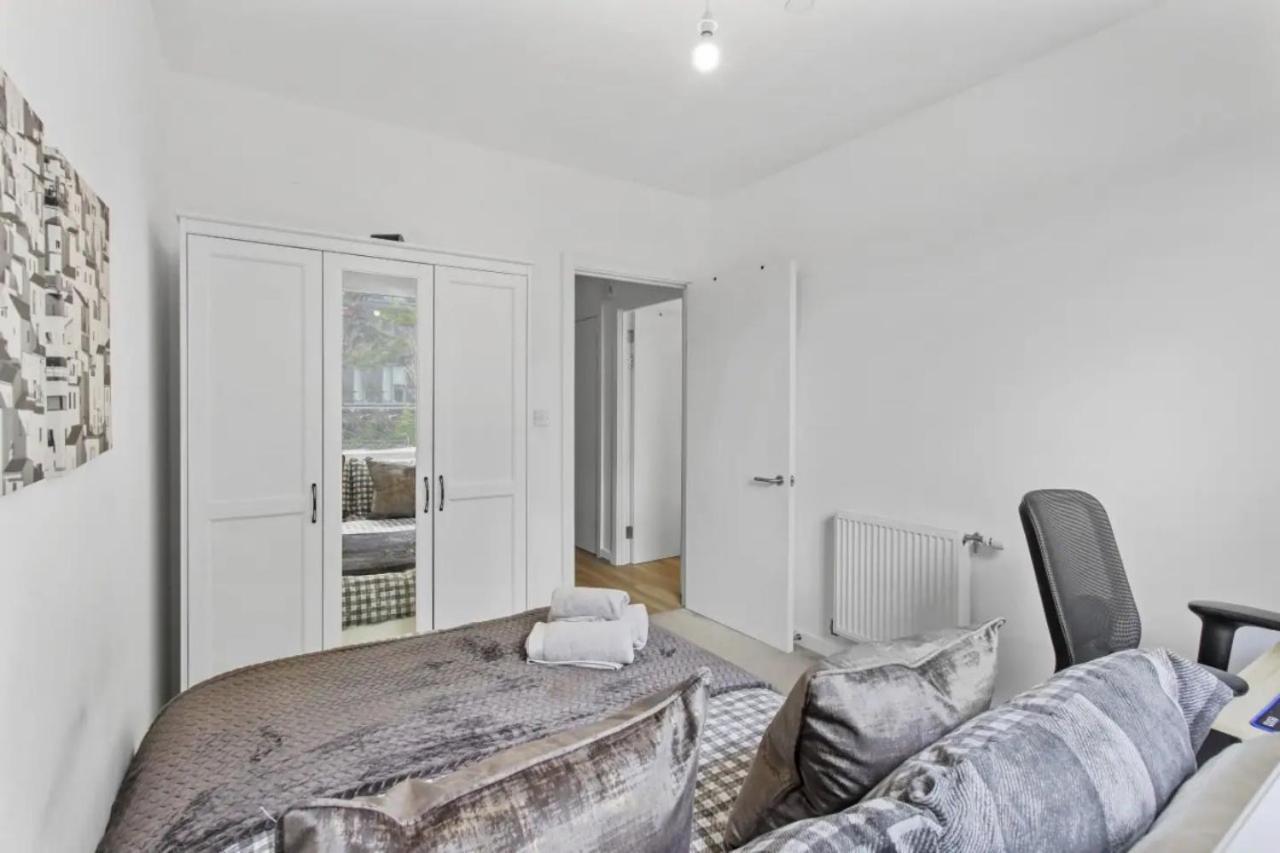 Centrally Located - Modern - 2Bed - 2Bath Apartment Лондон Экстерьер фото