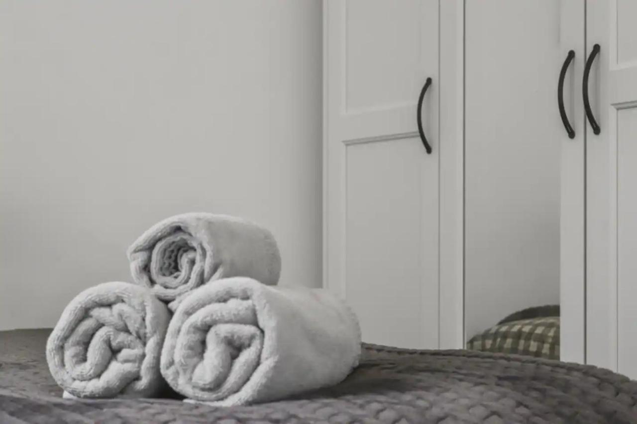 Centrally Located - Modern - 2Bed - 2Bath Apartment Лондон Экстерьер фото