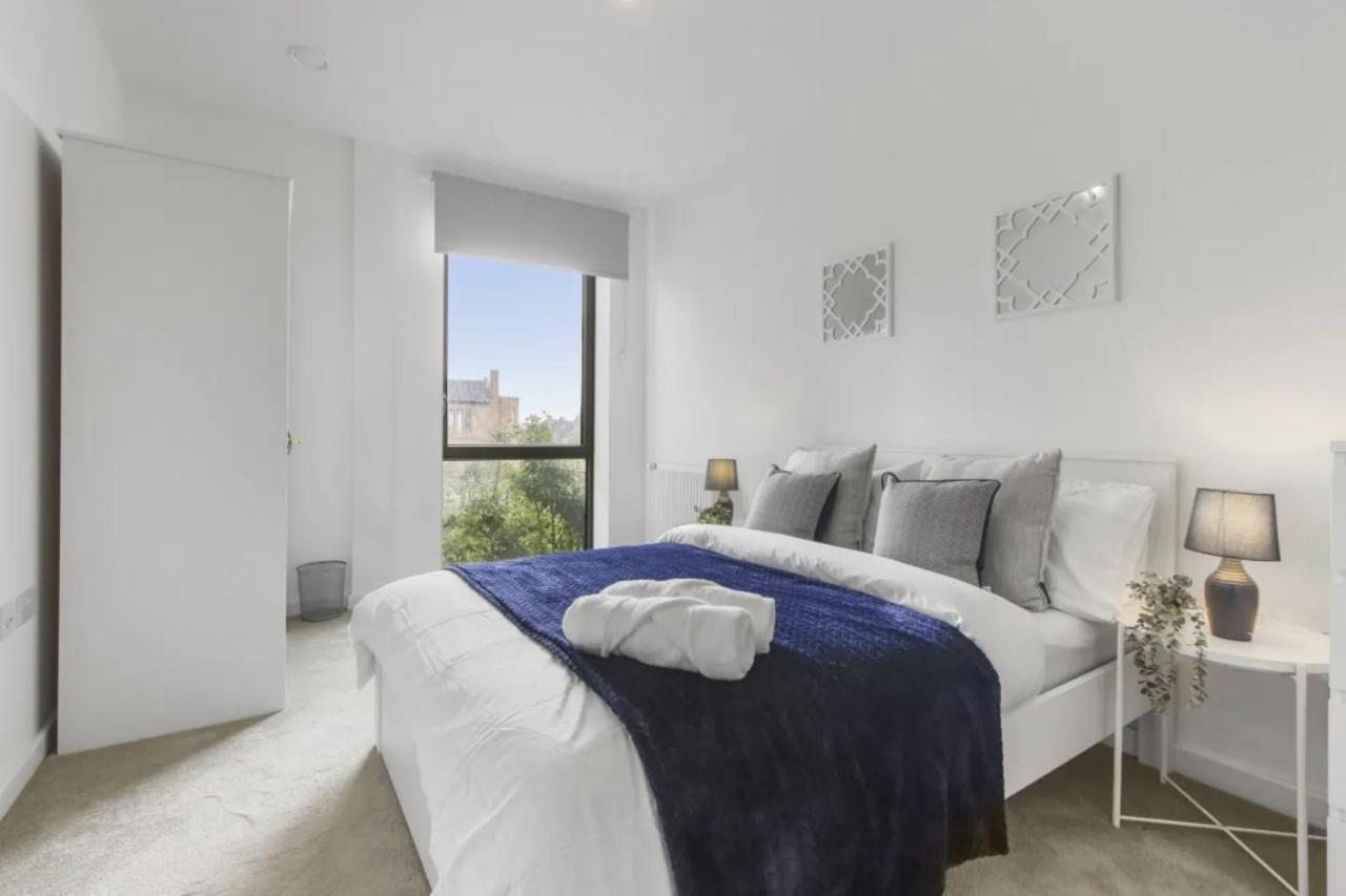 Centrally Located - Modern - 2Bed - 2Bath Apartment Лондон Экстерьер фото